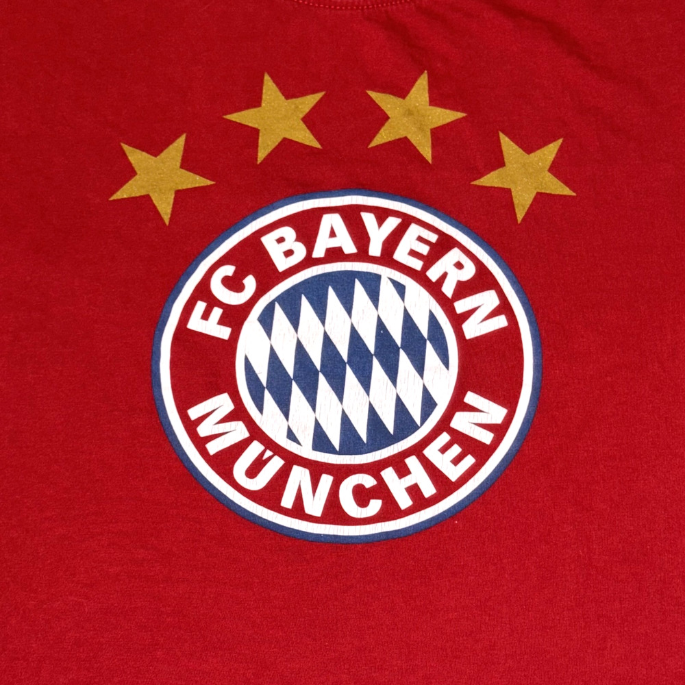 FC Bayern Munich Football T-Shirt Adult Small Red‎ Cotton Crew Neck Short Sleeve